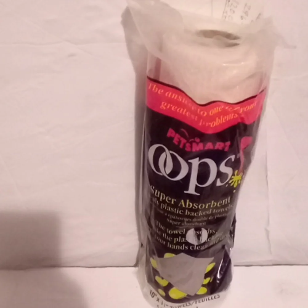 New PetSmart super absorbent 4ply plastic back towels#50
